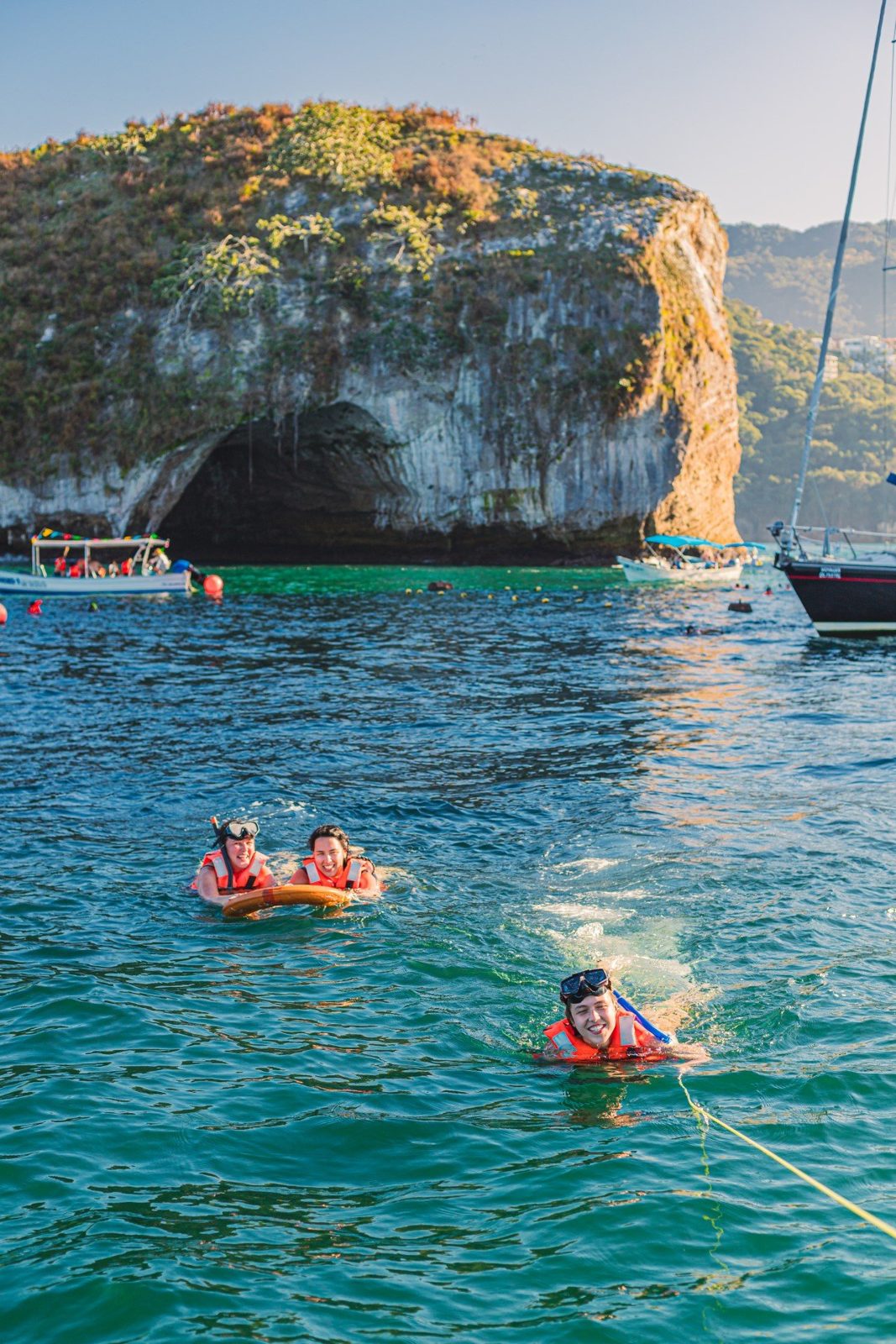 Los Arcos & Las Animas Private Boat Tour 2