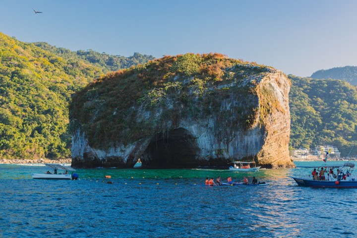 Los Arcos & Las Animas Private Boat Tour